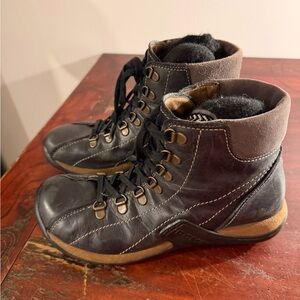 ROMIKA WOMEN'S MILLA 112 LEATHER ANKLE BOOT BLACK